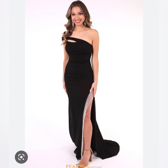 long formal black dress Prom Fitted Evening for $63.99 – The Dress Outlet Size:42x28 Slim godfather Everything you Should know